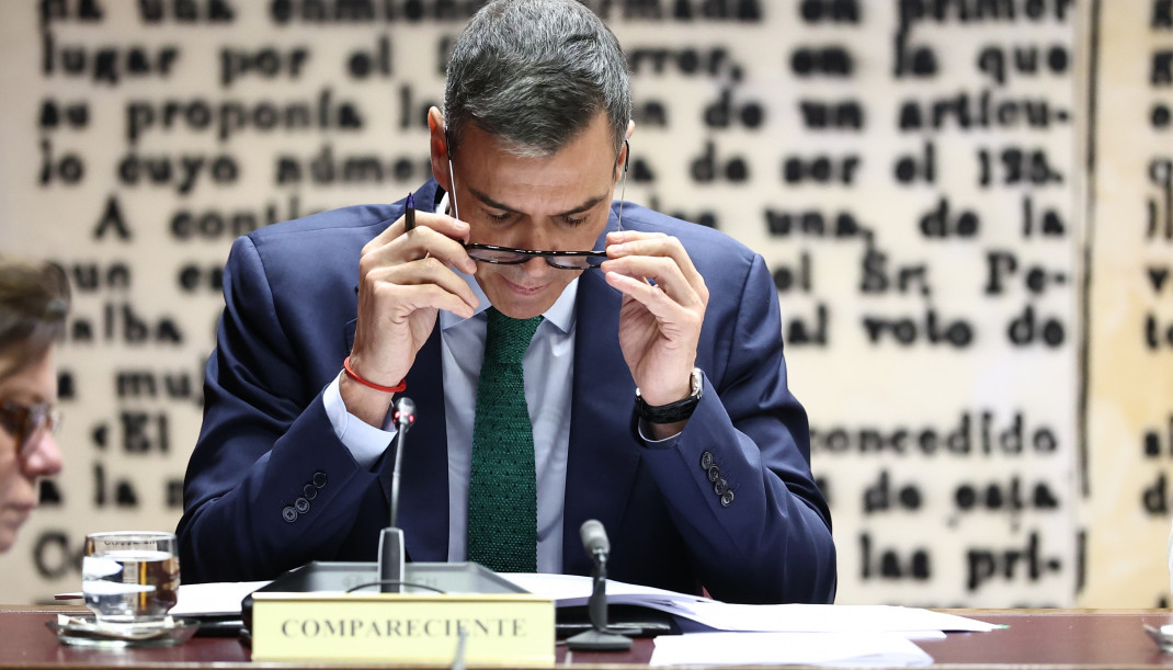 El presidente del Gobierno, Pedro Sánchez, comparece en la Comisión de Investigación sobre el 'caso Koldo', en el Senado, a 30 de octubre de 2025, en Madrid (España).