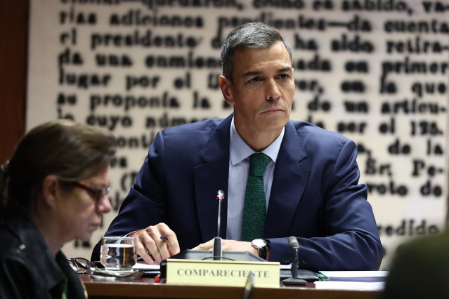 El presidente del Gobierno, Pedro Sánchez, comparece en la Comisión de Investigación sobre el 'caso Koldo', en el Senado, a 30 de octubre de 2025, en Madrid (España).
