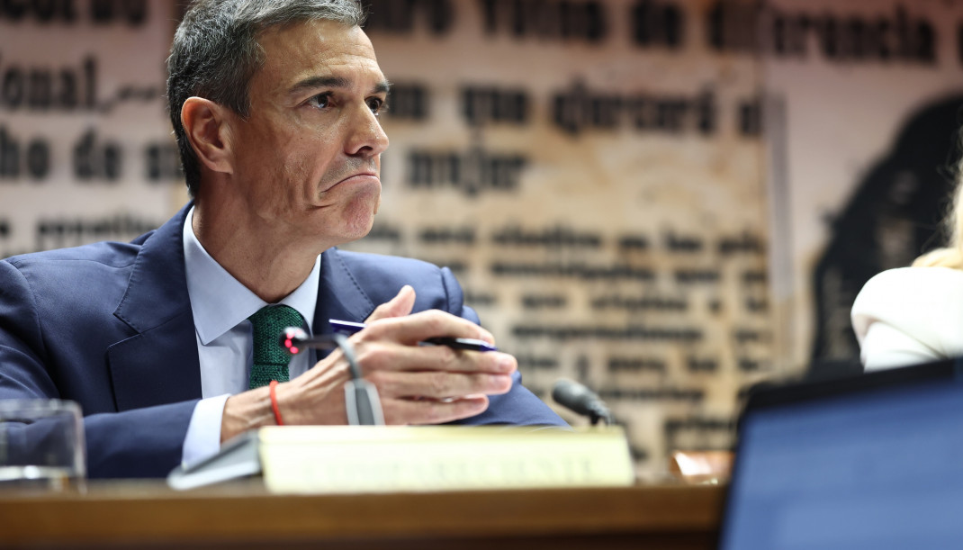 El presidente del Gobierno, Pedro Sánchez, durante la Comisión de Investigación sobre el 'caso Koldo', en el Senado, a 30 de octubre de 2025, en Madrid (España).
