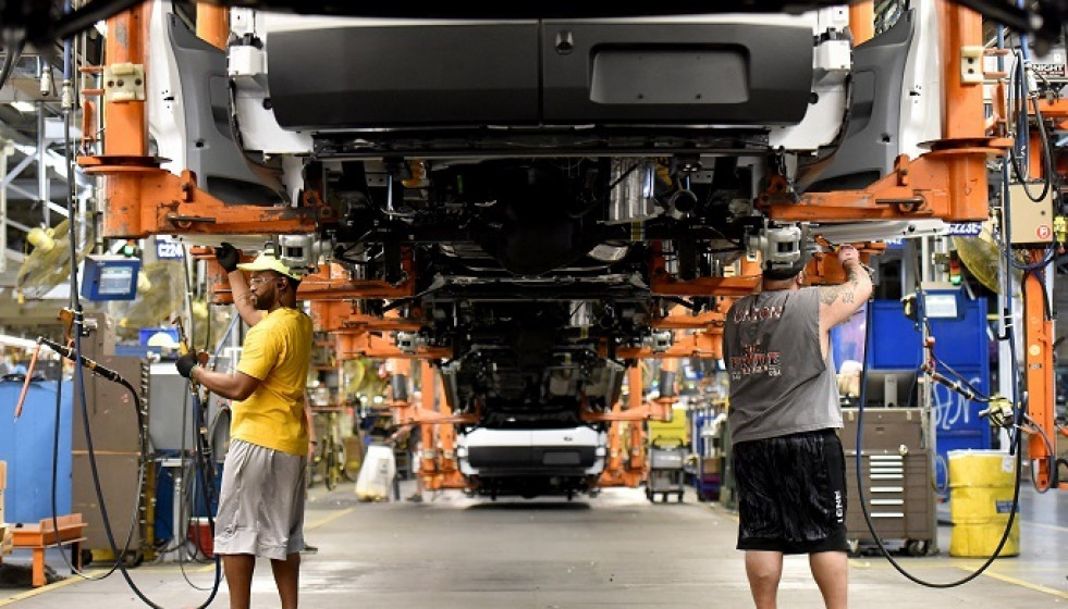 Archivo - Un proveedor de Volkswagen y BMW ralentiza su producción por la escasez de chips Nexperia.