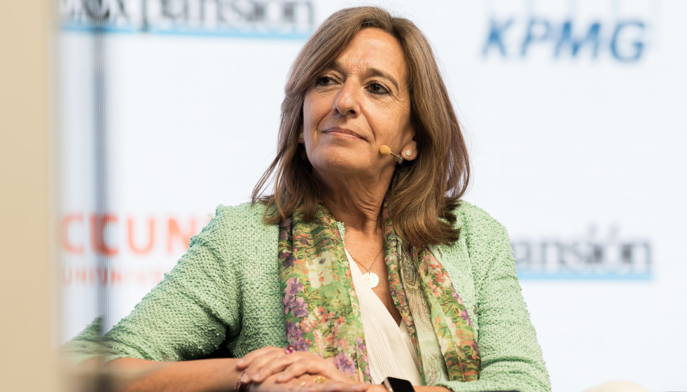 La presidenta de UNESPA, Mirenchu del Valle, interviene en la segunda jornada del XVI Encuentro Financiero del sector bancario, organizado por 'Expansión', KPMG, American Express y Cunef Universidad,