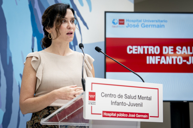 La  presidenta de la Comunidad de Madrid, Isabel Díaz Ayuso, visita el nuevo Centro de Salud Mental Infanto-Juvenil del Hospital público Universitario José Germai