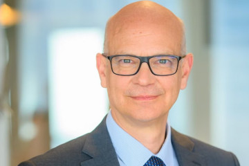 Archivo - El nuevo director financiero de Eutelsat a partir del 1 de febrero de 2026, Sébastien Rouge