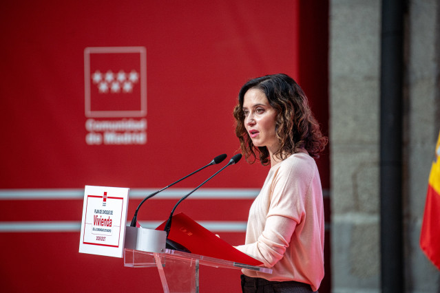 La presidenta de la Comunidad de Madrid, Isabel Díaz Ayuso, durante la presentación del Plan de Vivienda de la Comunidad de Madrid, en la Real Casa de Correos, a 5 de noviembre de 2025