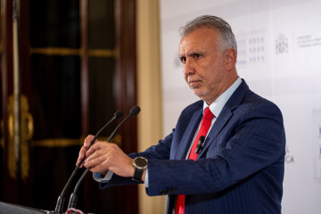 El ministro de Política Territorial y Memoria Democrática, Ángel Víctor Torres, comparece en rueda de prensa, en el Ministerio de Política Territorial y Memoria Democrática, a 4 de noviembre de 