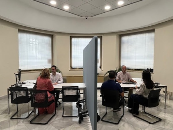 El Banco de España abrirá el 24 de noviembre un punto de atención presencial en su sede de València para orientar a la ciudadanía sobre cuestiones relacionadas con sus finanzas personales.