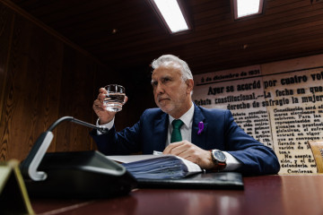 Archivo - El Ministro de Política Territorial y Memoria Democrática, Ángel Víctor Torres, durante su comparecencia en la comisión por el ‘caso Koldo’, en el Senado, a 6 de marzo de 2025, en M