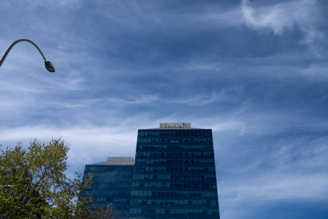 Archivo - Fachada de la sede de Cellnex Telecom,  en Barcelona.