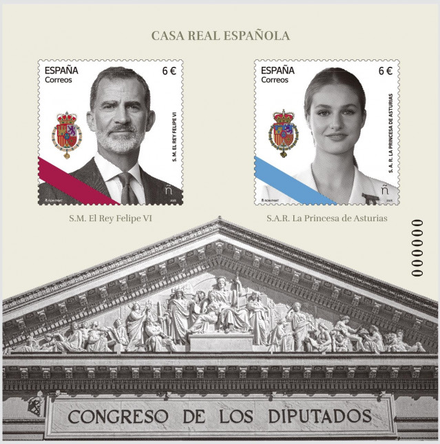 Los sellos de el Rey Felipe VI y la Princesa de Asturias, Leonor, que Correos emitirá para rendir homenaje a la Casa Real Española.