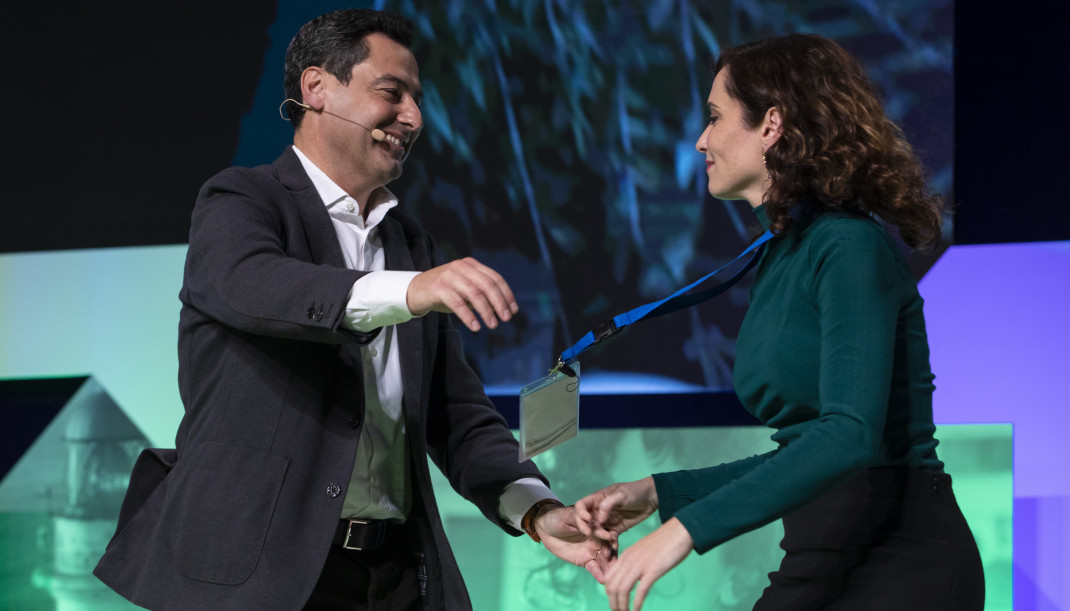 EuropaPress 4090282 presidente comunidad andalucia juanma moreno presidenta comunidad madrid