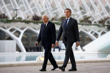 El presidente de Melilla, Juan José Imbroda, y el presidente del PP, Alberto Núñez Feijóo, a su llegada al funeral de Estado por las víctimas de la DANA de Valencia