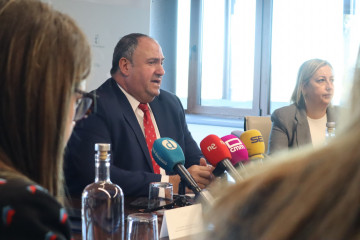 El consejero de Agricultura, Ganadería y Desarrollo Rural, Julián Martínez Lizán