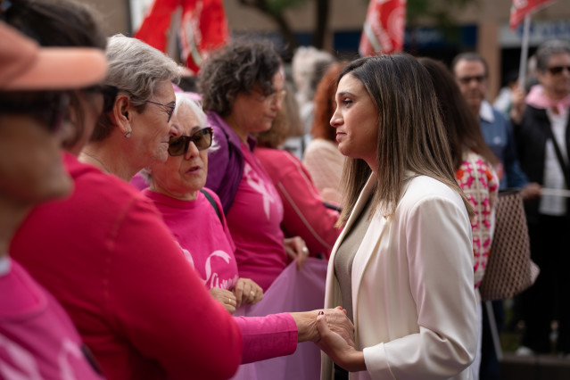 La vicesecretaria general del PSOE-A y portavoz parlamentaria, María Márquez, en la movilización por la sanidad pública celebrada el domingo, 9 de noviembre, en Sevilla.