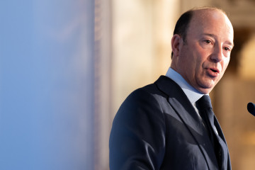 Archivo - El vicepresidente de Santander España, Juan Manuel Cendoya