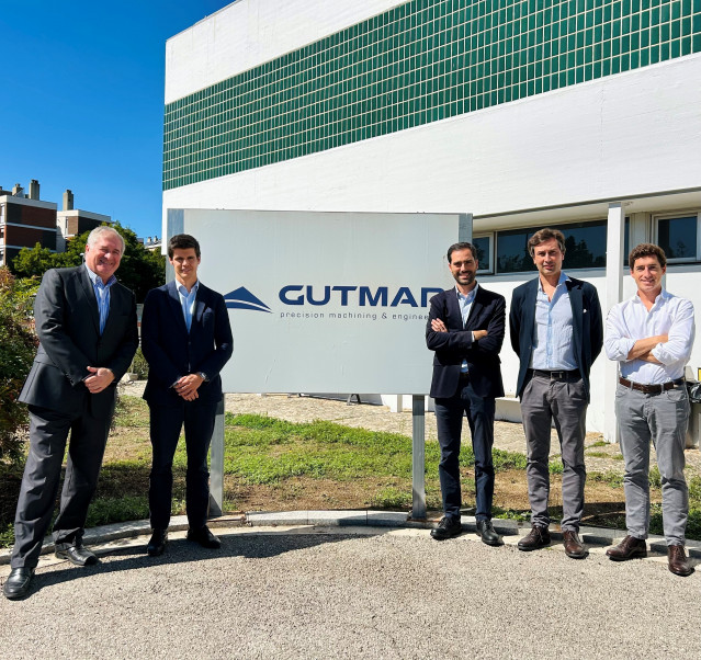 Archivo - De izda a dcha: el presidente de Gutmar, Joan Martorell; el dir.  Gen. De SBS, Alejandro Page, el co-ceo de Gutmar, Miguel Camino; el dir. De Desarrollo de Negocios de GDELS-SBS, Víctor López, y el co-ceo de Gutmar, Alvaro Horstmann