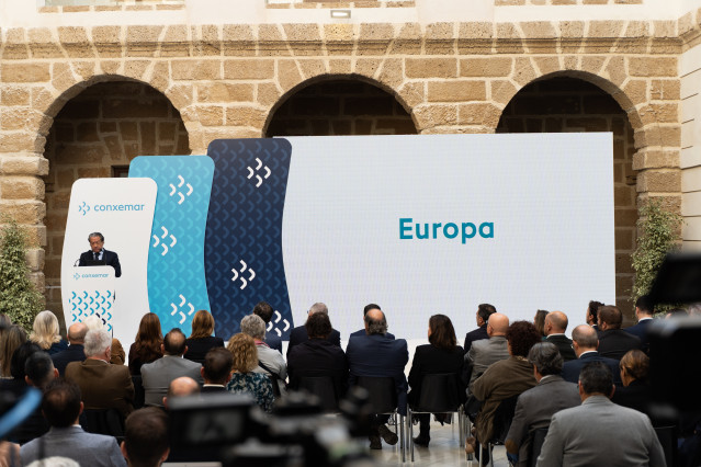 El presidente de Conxemar presentando la nueva imagen de marca en Cádiz.