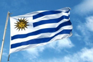 Archivo - Bandera Uruguay