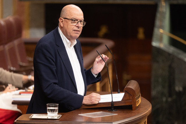 Archivo - El diputado del PSOE José Zaragoza interviene durante una sesión plenaria en el Congreso de los Diputados, a 23 de septiembre de 2025, en Madrid (España).El congreso debate la toma en consideración de dos proposiciones de ley, la primera, de PSO