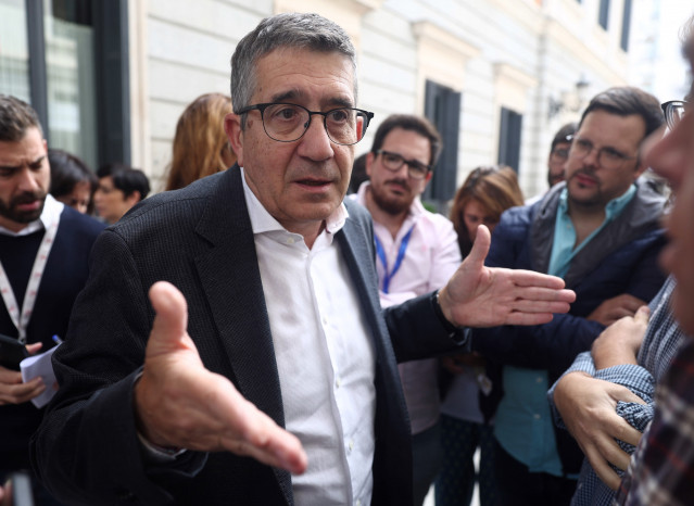 Archivo - El portavoz del Grupo Parlamentario Socialista en el Congreso de los Diputados, Patxi López.