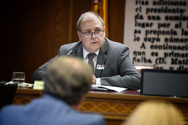 Archivo - El consejero de la sociedad española de participaciones industriales (SEPI) y expresidente de correos y telégrafos, Juan Manuel Serrano Quintana, comparece en la Comisión de Investigación del ‘caso Koldo’, en el Senado, a 15 de septiembre de 202