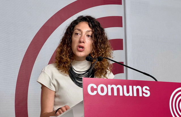 Archivo - La portavoz de los Comuns y diputada en el Congreso, Aina Vidal, en una rueda de prensa