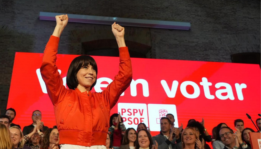 La secretaria general del PSPV y ministra de Ciencia, Innovación y Universidades, Diana Morant, en el acto 'Volem votar'