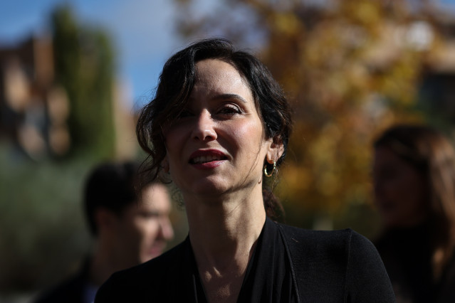 La presidenta de la Comunidad de Madrid, Isabel Díaz Ayuso, participa en la I convención ideológica de NNGG de Madrid, en Las Rozas, a 15 de noviembre de 2025, en Las Rozas, Madrid (España). Nuevas Generaciones del PP de Madrid celebran su primera convenc