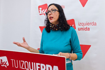 La secretaria de Organización de IU, Eva García Sempere, durante una rueda de prensa de la formación.