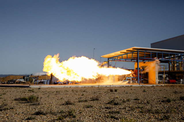 Archivo - Banco de pruebas de PLD Space en el aeropuerto de Teruel