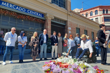 Archivo - Acto institucional celebrado en 2025 por el aniversario del bombardeo del Mercado Central de Alicante el 25 de mayo de 1938