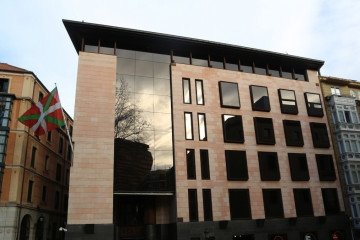 Archivo - La sede de Sabin Etxea del PNV en Bilbao