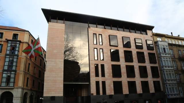 Archivo - La sede de Sabin Etxea del PNV en Bilbao