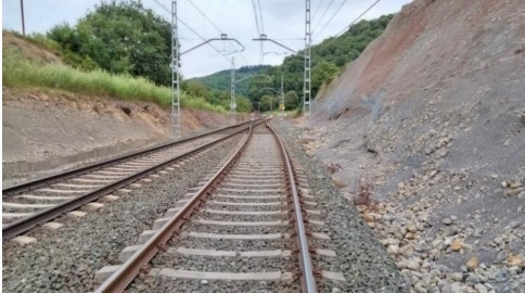 Archivo - El Gobierno eleva en 7,91 millones de euros el gasto para actuaciones en infraestructuras ferroviarias.