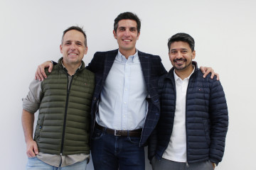 Fernando Martín, Àlex Caudet & Naqqash Abassi, de Dost.