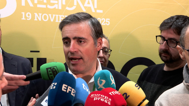 El secretario general de UPA, Cristóbal Cano, antiende a los medios en el VIII Congreso Regional de UPA-UCE Extremadura