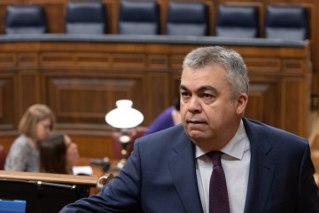 Archivo - El secretario de Organización del PSOE, Santos Cerdán, a su llegada a una sesión plenaria en el Congreso de los Diputados, a 21 de marzo de 2024, en Madrid (España).