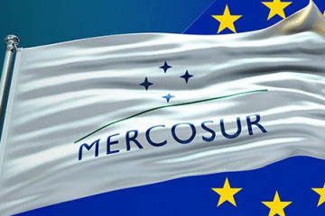 Archivo - Bandera de Mercosur.