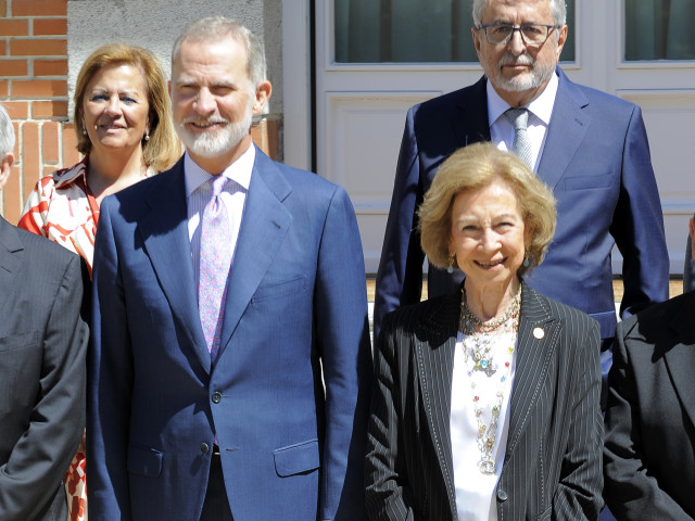 Archivo - El Rey Felipe y la Reina Sofía durante a la audiencia al Comité Ejecutivo de la Federación Española de Bancos de Alimentos en el Palacio de La Zarzuela