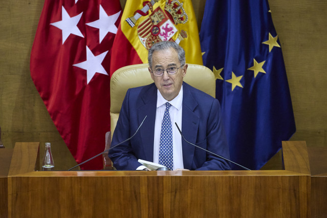 El presidente de la Asamblea de Madrid, Enrique Ossorio, durante un pleno de la Asamblea de Madrid, a 20 de noviembre de 2025, en Madrid (España)