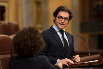 Archivo - El diputado de Vox José María Figaredo interviene durante una sesión plenaria, en el Congreso de los Diputados.