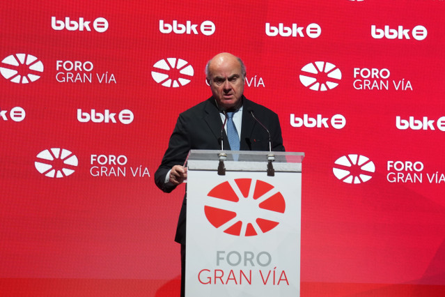 El vicepresidente del BCE, Luis de Guindos, en el Foro Gran Vía en Bilbao