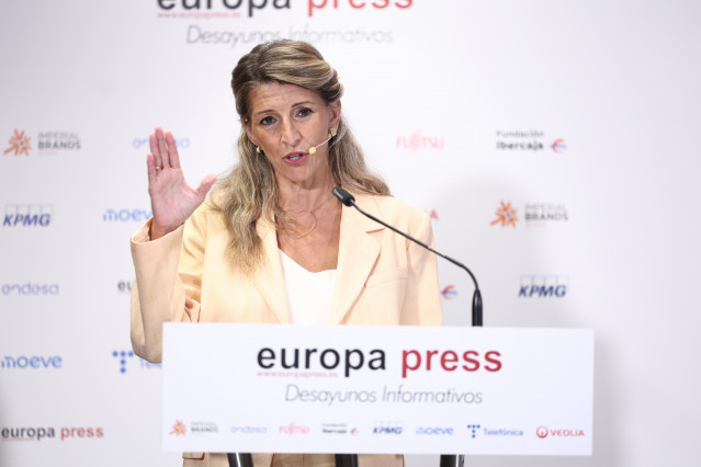 Archivo - La vicepresidenta segunda del Gobierno y ministra de Trabajo y Economía Social, Yolanda Díaz, protagoniza un desayuno informativo de Europa Press en el NH Collection Eurobuilding, a 9 de octubre de 2025 en Madrid (España).