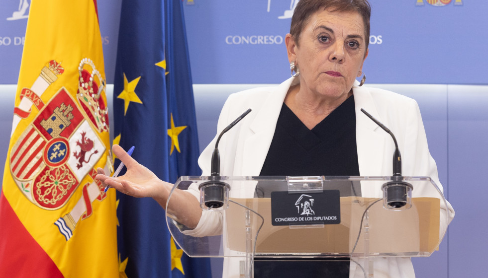 Archivo - La portavoz de EH Bildu en el Congreso, Mertxe Aizpurua, durante una rueda de prensa anterior a la Junta de Portavoces, en el Congreso de los Diputados.