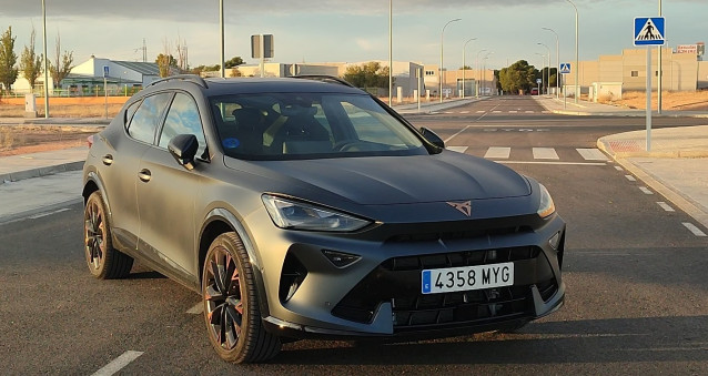 Cupra Formentor e-Hybrid: tecnología híbrida enchufable y 204 CV de potencia desde 42.280 euros