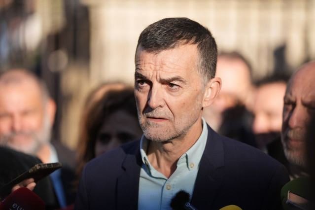 El coordinador federal de Izquierda Unida (IU)