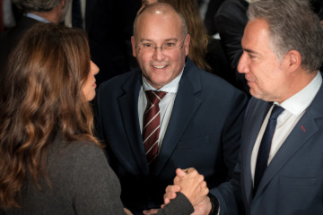 El secretario general del PP, Miguel Tellado y el vicesecretario General de Política Autonómica y Municipal y Análisis Electoral del PP, Elías Bendodo.