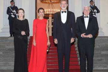 Archivo - Los Reyes, el Presidente de la República Alemana, Frank-Walter Steinmeier, y la primera dama, Elke Büdenbender, en la cena de Estado ofrecida en honor de sus Majestades en el Palacio de Be