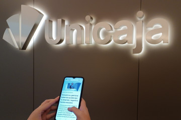 Unicaja y Minsait ofrecen a empresas y autónomos un servicio de búsqueda y gestión de ayudas públicas en 'solucionaT'.