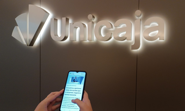 Unicaja y Minsait ofrecen a empresas y autónomos un servicio de búsqueda y gestión de ayudas públicas en 'solucionaT'.