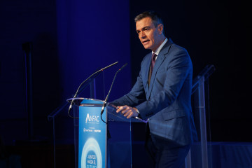 Archivo - El presidente del Gobierno, Pedro Sánchez, durante la clausura de la IV edición del Foro ANFAC ‘Juntos hacia el futuro’, celebrado el pasado febrero